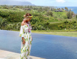 Beyonce w stylizacji boho na Hawajach