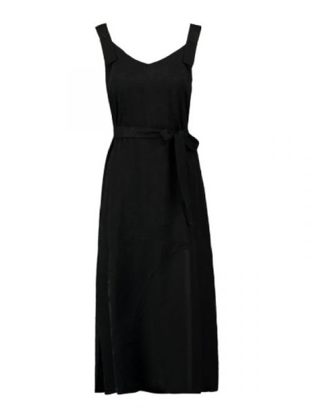Elegancka czarna sukienka maxi