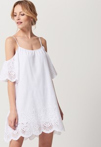 Zwiewna, biała sukienka