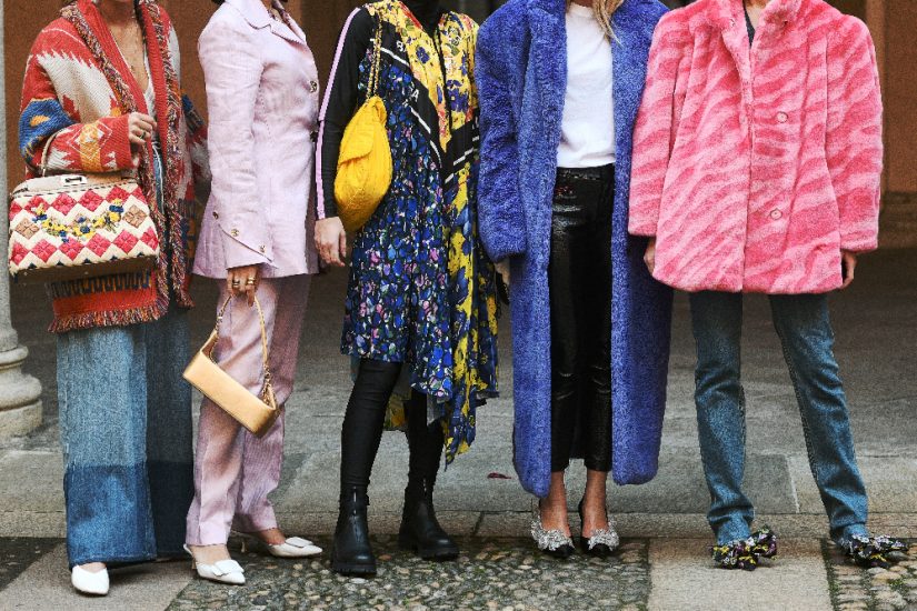 Modne stylizacje na wiosnę 2021 inspirowane street fashion