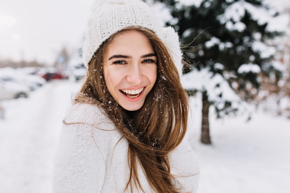 Pielęgnacja skóry i włosów zimą: dlaczego jest tak ważna?