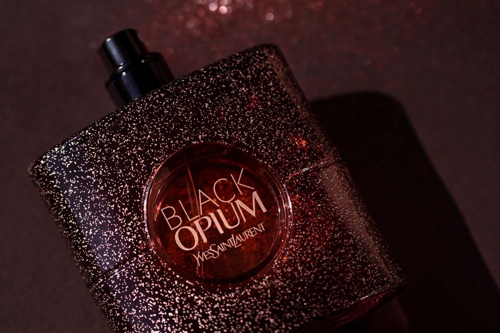 Najpiękniejsze perfumy damskie 2022: Yves Saint Laurent Black Opium