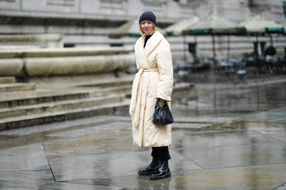 Puchowe płaszcze zimowe damskie to gwarancja ciepła w stylizacjach 2023/2024